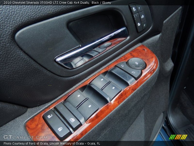 Controls of 2010 Silverado 3500HD LTZ Crew Cab 4x4 Dually