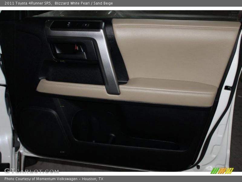 Blizzard White Pearl / Sand Beige 2011 Toyota 4Runner SR5
