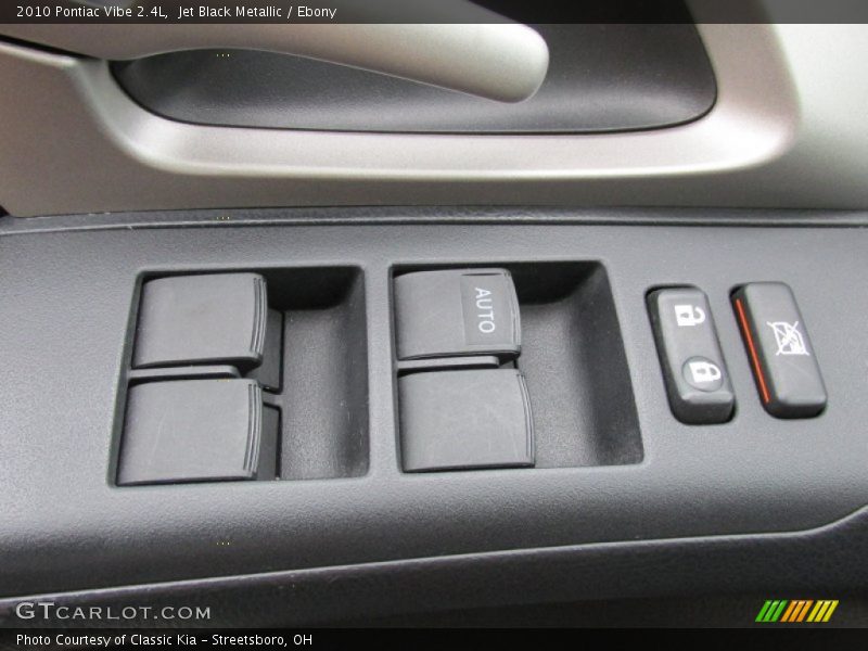Jet Black Metallic / Ebony 2010 Pontiac Vibe 2.4L