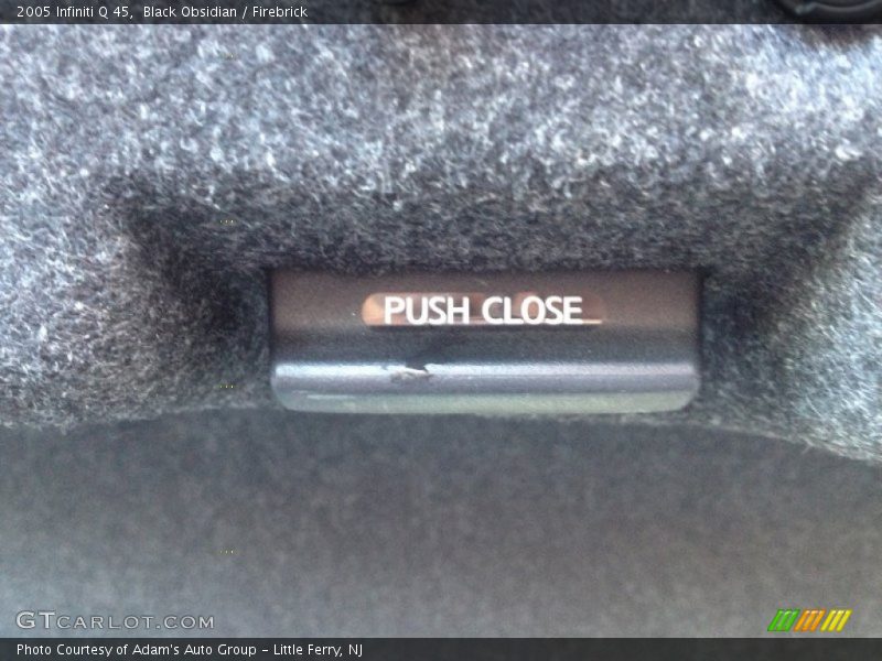 Black Obsidian / Firebrick 2005 Infiniti Q 45