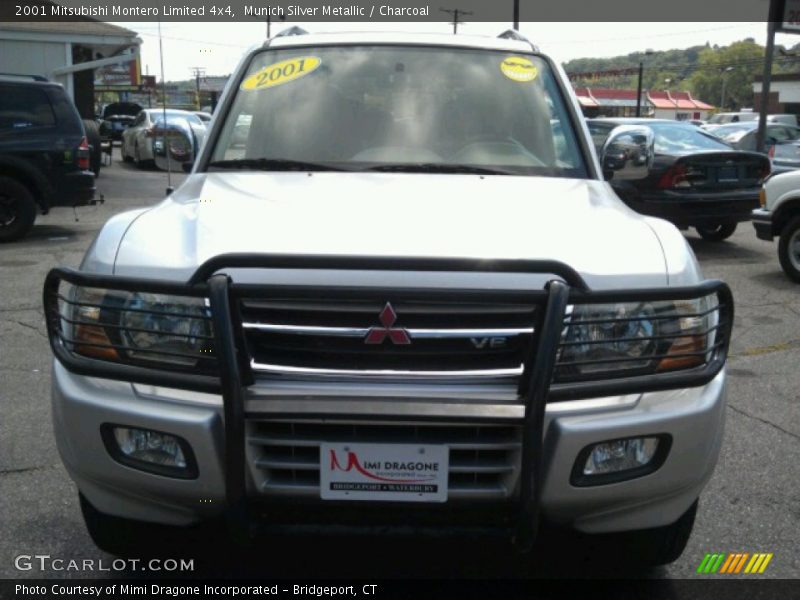 Munich Silver Metallic / Charcoal 2001 Mitsubishi Montero Limited 4x4