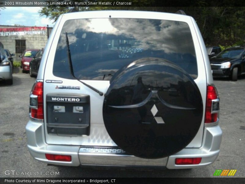 Munich Silver Metallic / Charcoal 2001 Mitsubishi Montero Limited 4x4