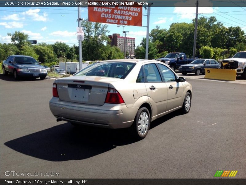 Pueblo Gold Metallic / Dark Pebble/Light Pebble 2006 Ford Focus ZX4 S Sedan