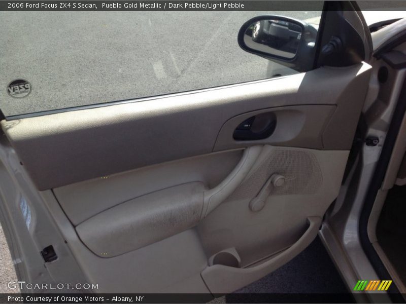 Pueblo Gold Metallic / Dark Pebble/Light Pebble 2006 Ford Focus ZX4 S Sedan