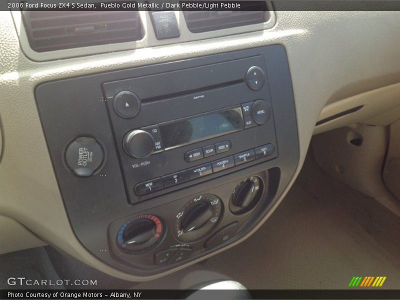Pueblo Gold Metallic / Dark Pebble/Light Pebble 2006 Ford Focus ZX4 S Sedan