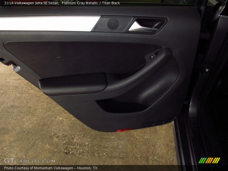 Platinum Gray Metallic / Titan Black 2014 Volkswagen Jetta SE Sedan