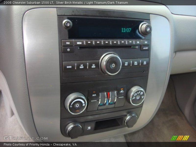 Silver Birch Metallic / Light Titanium/Dark Titanium 2008 Chevrolet Suburban 1500 LT