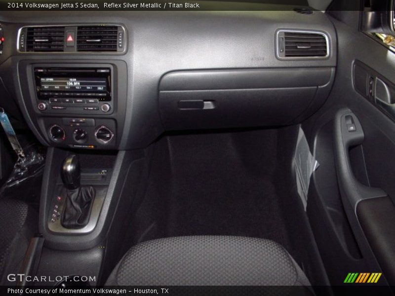 Reflex Silver Metallic / Titan Black 2014 Volkswagen Jetta S Sedan