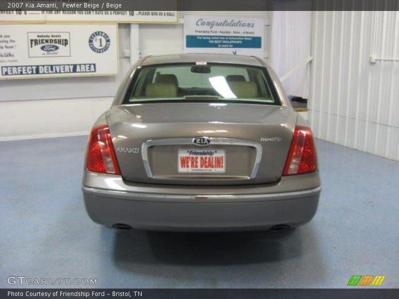 Pewter Beige / Beige 2007 Kia Amanti