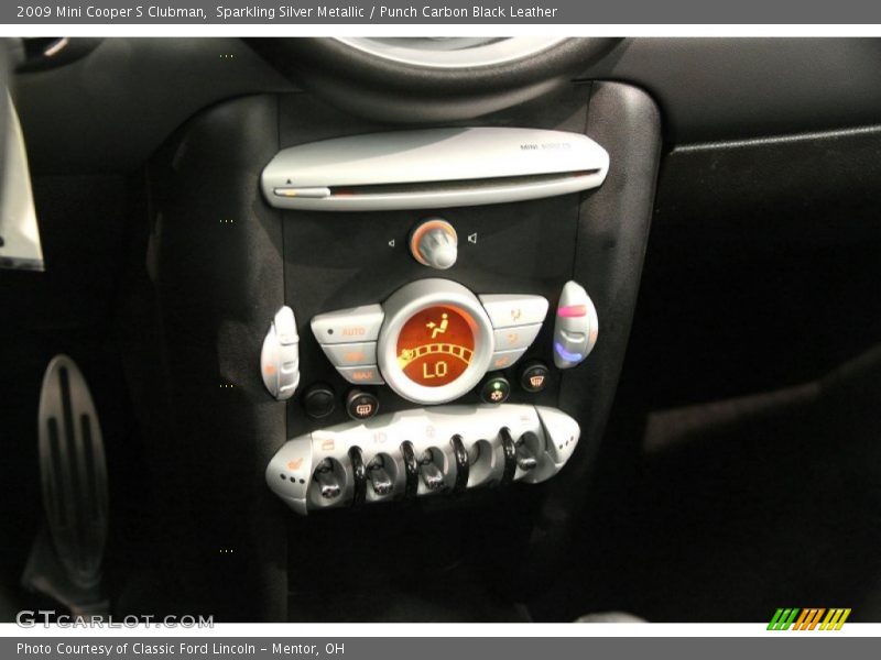 Sparkling Silver Metallic / Punch Carbon Black Leather 2009 Mini Cooper S Clubman