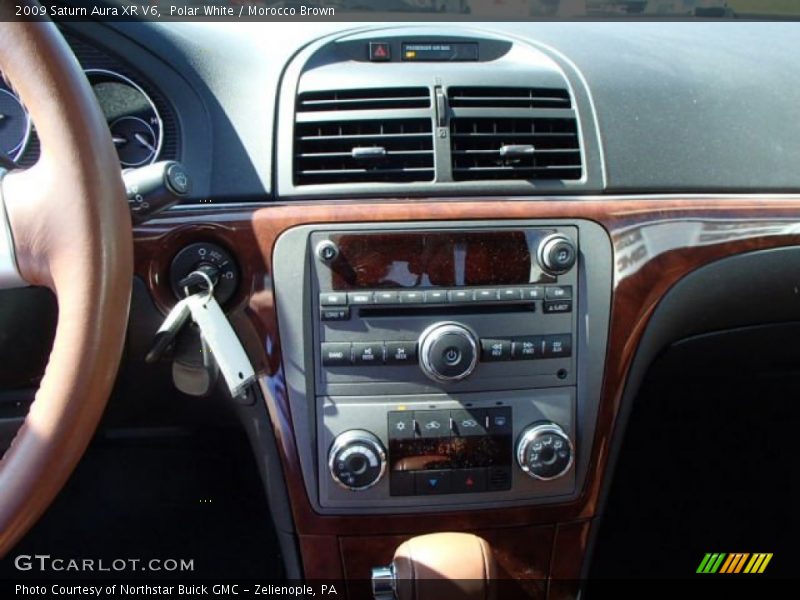 Polar White / Morocco Brown 2009 Saturn Aura XR V6