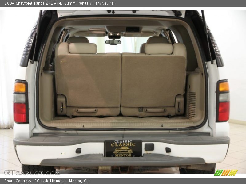 Summit White / Tan/Neutral 2004 Chevrolet Tahoe Z71 4x4