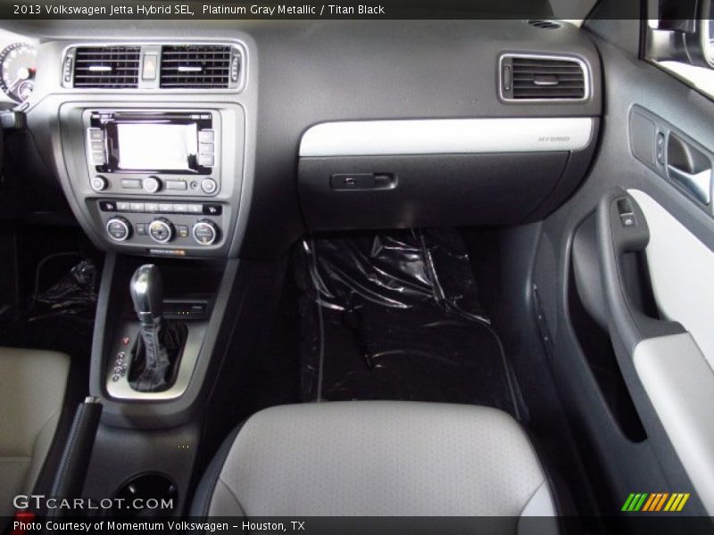 Platinum Gray Metallic / Titan Black 2013 Volkswagen Jetta Hybrid SEL