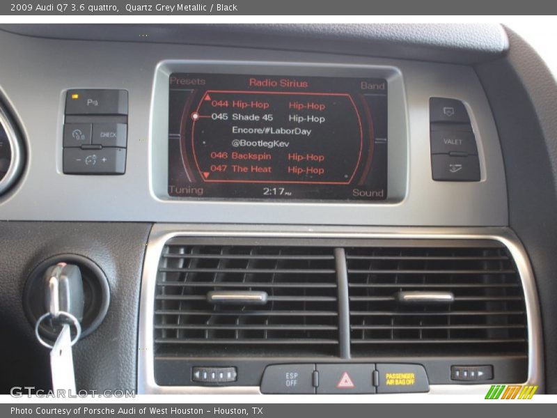 Quartz Grey Metallic / Black 2009 Audi Q7 3.6 quattro