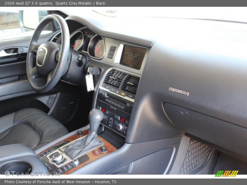 Quartz Grey Metallic / Black 2009 Audi Q7 3.6 quattro