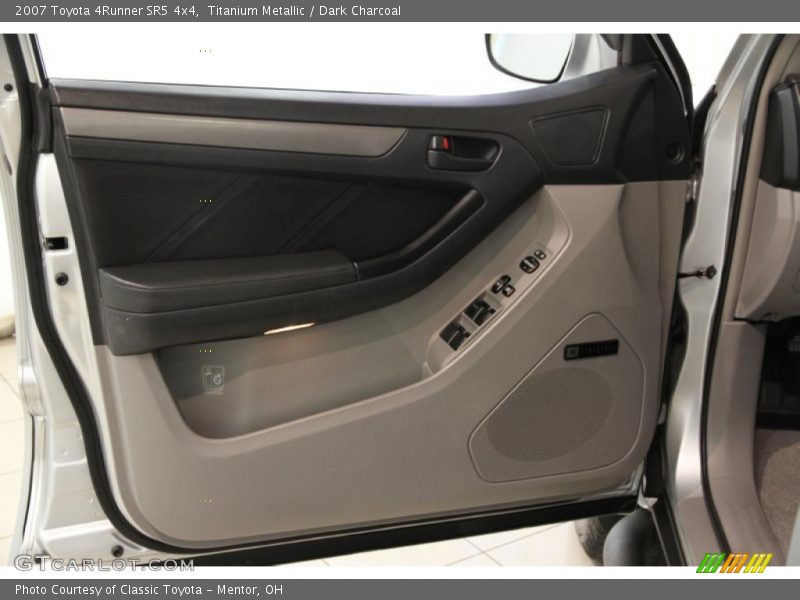 Titanium Metallic / Dark Charcoal 2007 Toyota 4Runner SR5 4x4