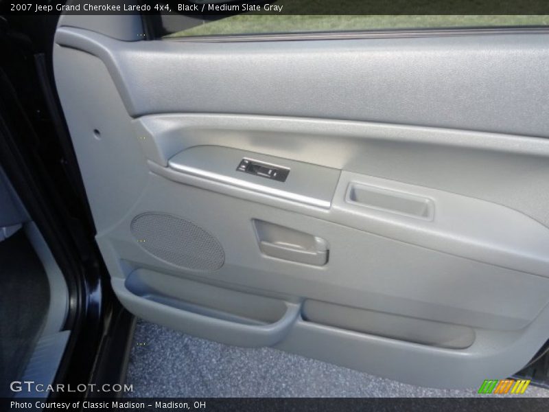 Black / Medium Slate Gray 2007 Jeep Grand Cherokee Laredo 4x4