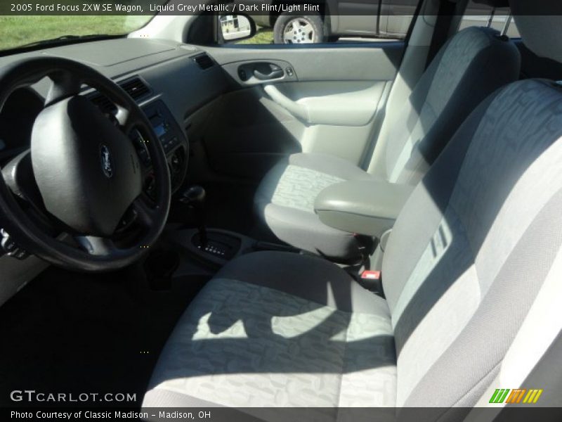 Liquid Grey Metallic / Dark Flint/Light Flint 2005 Ford Focus ZXW SE Wagon
