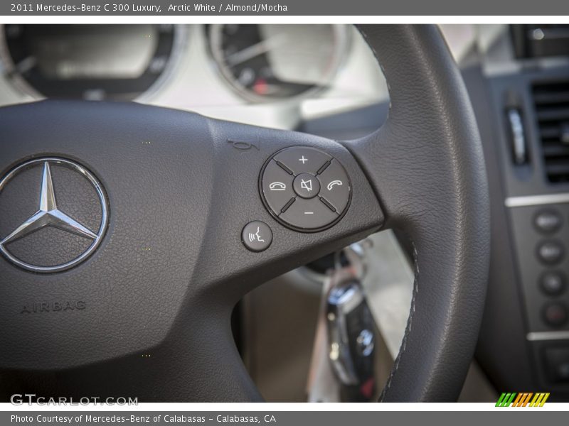 Arctic White / Almond/Mocha 2011 Mercedes-Benz C 300 Luxury