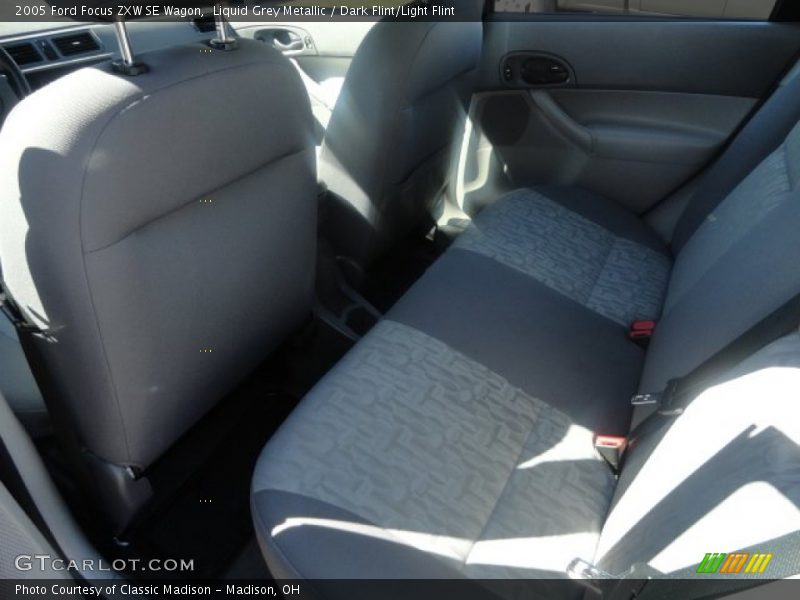 Liquid Grey Metallic / Dark Flint/Light Flint 2005 Ford Focus ZXW SE Wagon