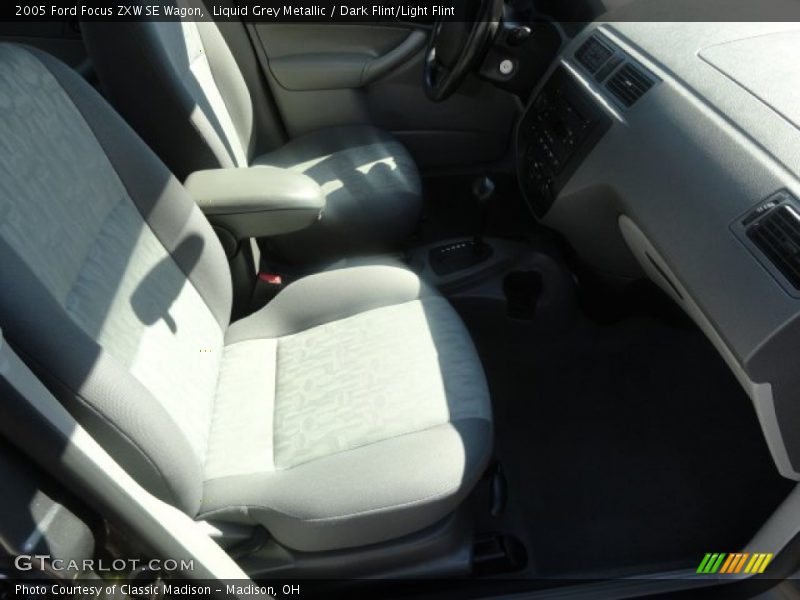 Liquid Grey Metallic / Dark Flint/Light Flint 2005 Ford Focus ZXW SE Wagon