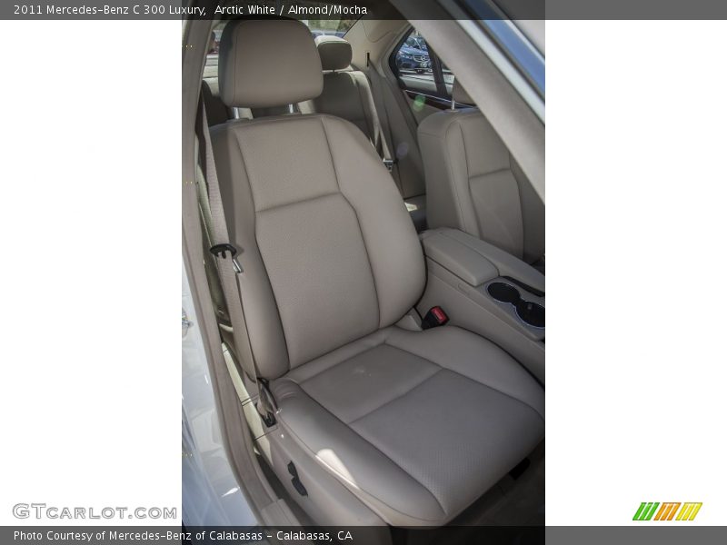 Arctic White / Almond/Mocha 2011 Mercedes-Benz C 300 Luxury