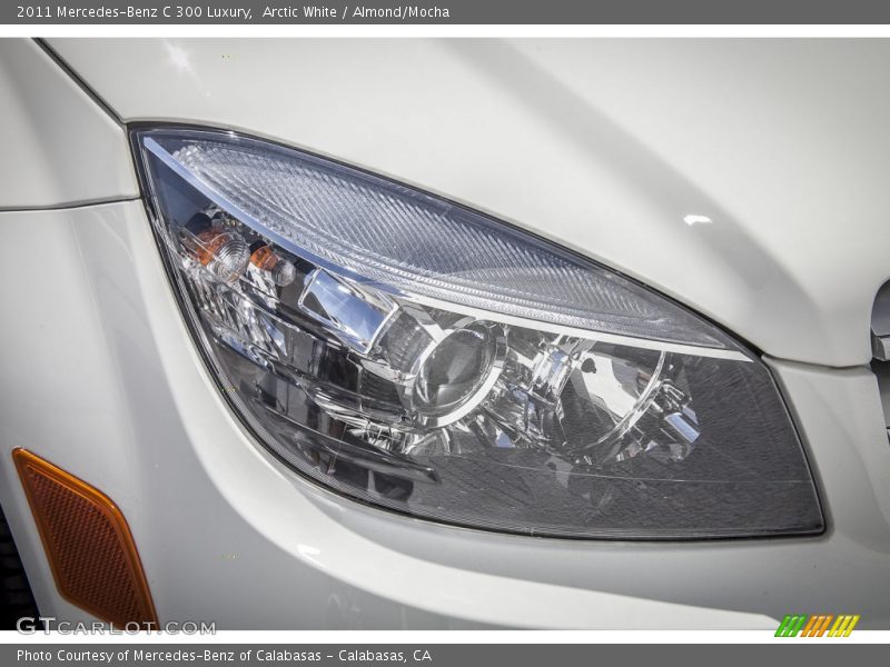 Arctic White / Almond/Mocha 2011 Mercedes-Benz C 300 Luxury