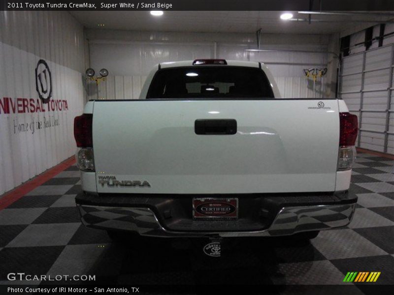 Super White / Sand Beige 2011 Toyota Tundra CrewMax