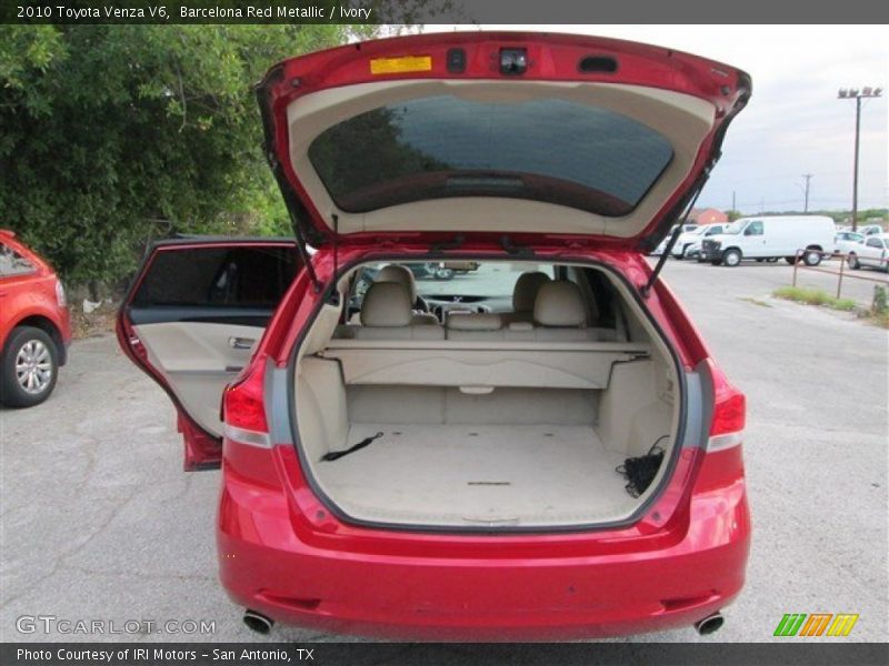 Barcelona Red Metallic / Ivory 2010 Toyota Venza V6