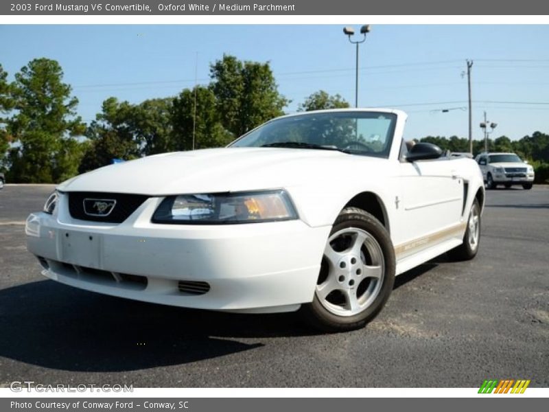 Oxford White / Medium Parchment 2003 Ford Mustang V6 Convertible