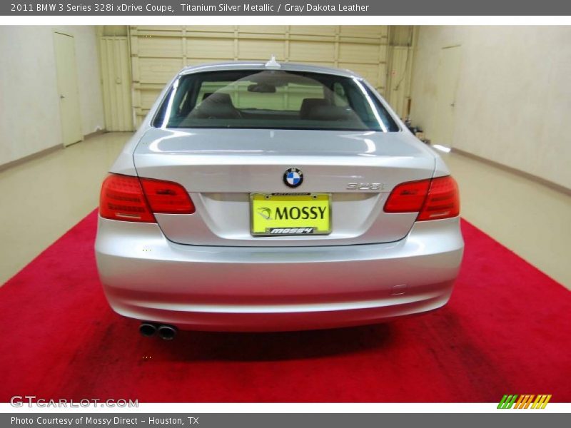 Titanium Silver Metallic / Gray Dakota Leather 2011 BMW 3 Series 328i xDrive Coupe