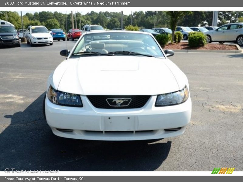 Oxford White / Medium Parchment 2003 Ford Mustang V6 Convertible