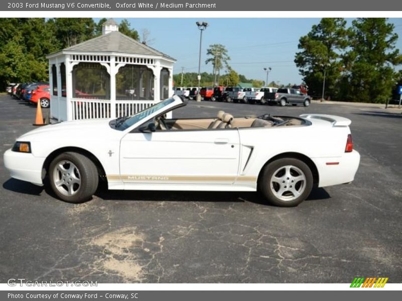 Oxford White / Medium Parchment 2003 Ford Mustang V6 Convertible