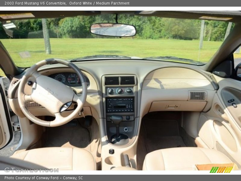 Oxford White / Medium Parchment 2003 Ford Mustang V6 Convertible