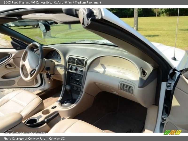 Oxford White / Medium Parchment 2003 Ford Mustang V6 Convertible