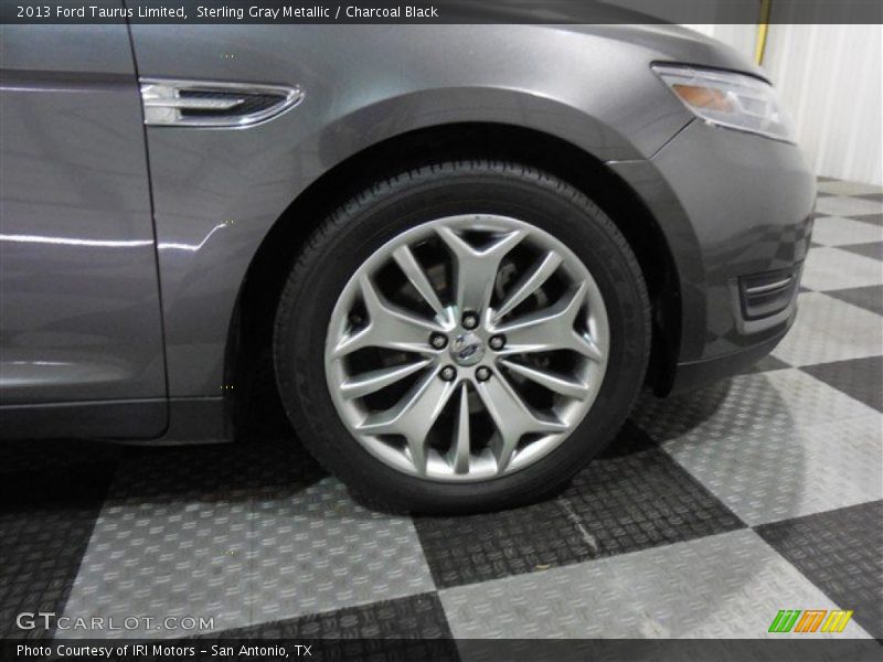 Sterling Gray Metallic / Charcoal Black 2013 Ford Taurus Limited