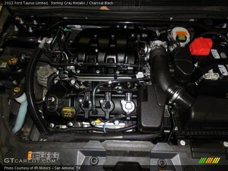 Sterling Gray Metallic / Charcoal Black 2013 Ford Taurus Limited