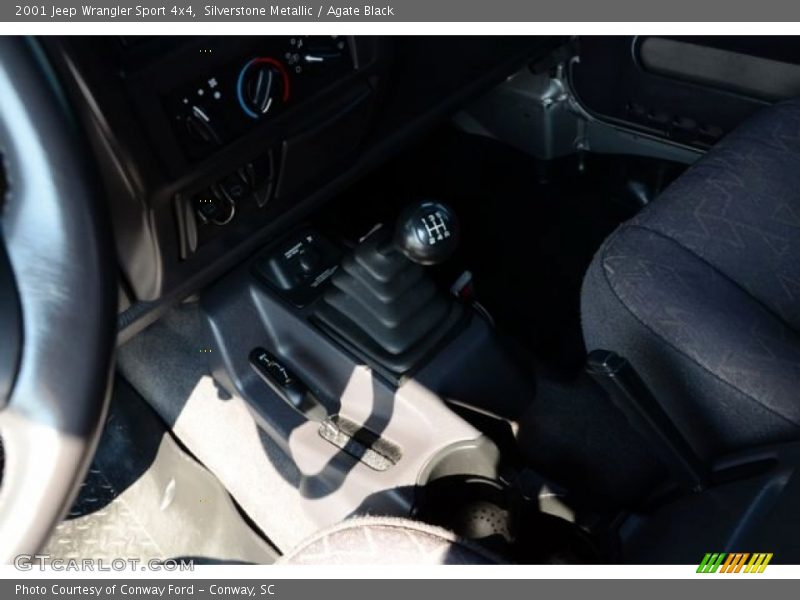 Silverstone Metallic / Agate Black 2001 Jeep Wrangler Sport 4x4