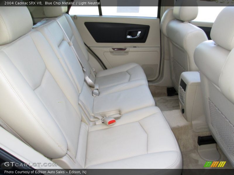 Blue Chip Metallic / Light Neutral 2004 Cadillac SRX V8