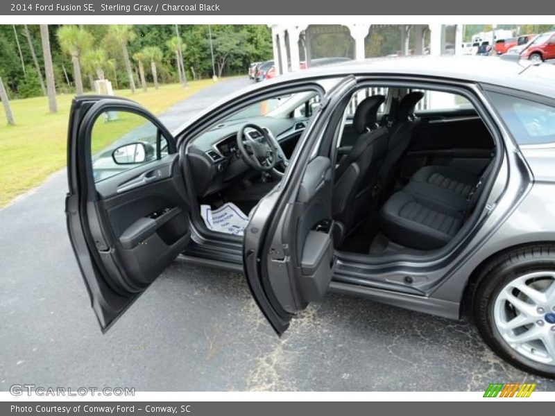 Sterling Gray / Charcoal Black 2014 Ford Fusion SE