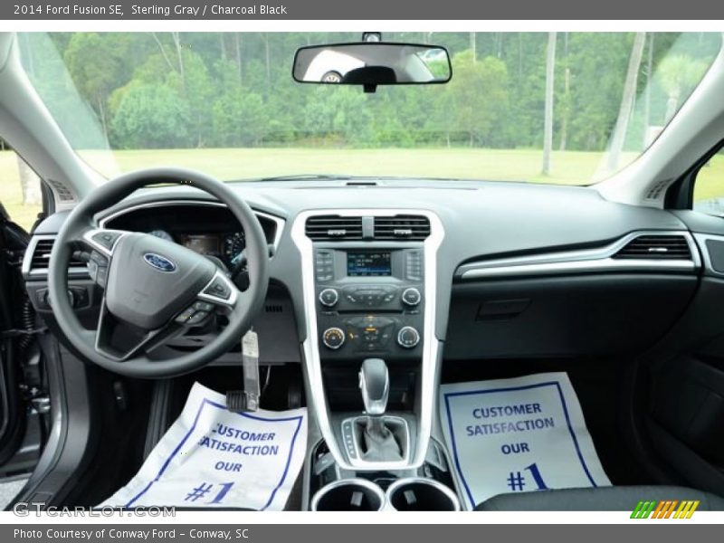 Dashboard of 2014 Fusion SE