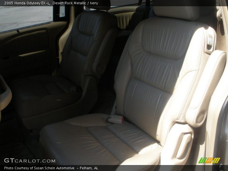 Desert Rock Metallic / Ivory 2005 Honda Odyssey EX-L