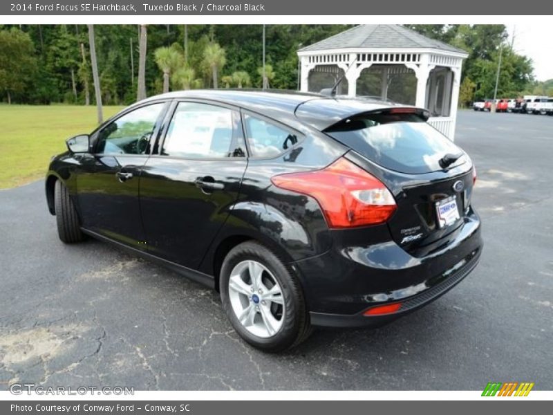 Tuxedo Black / Charcoal Black 2014 Ford Focus SE Hatchback