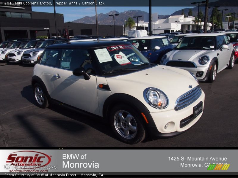 Pepper White / Carbon Black 2011 Mini Cooper Hardtop