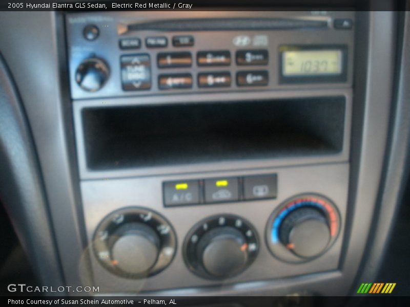 Electric Red Metallic / Gray 2005 Hyundai Elantra GLS Sedan