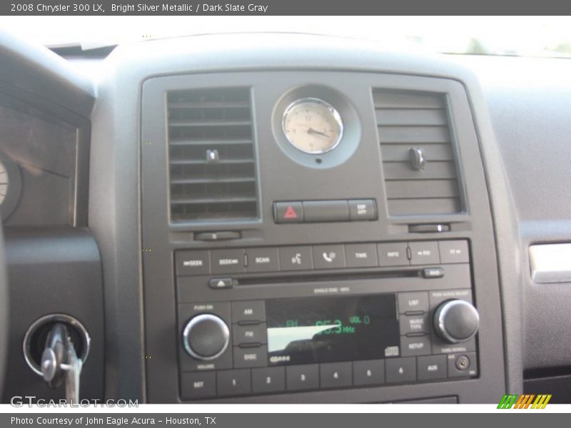 Bright Silver Metallic / Dark Slate Gray 2008 Chrysler 300 LX