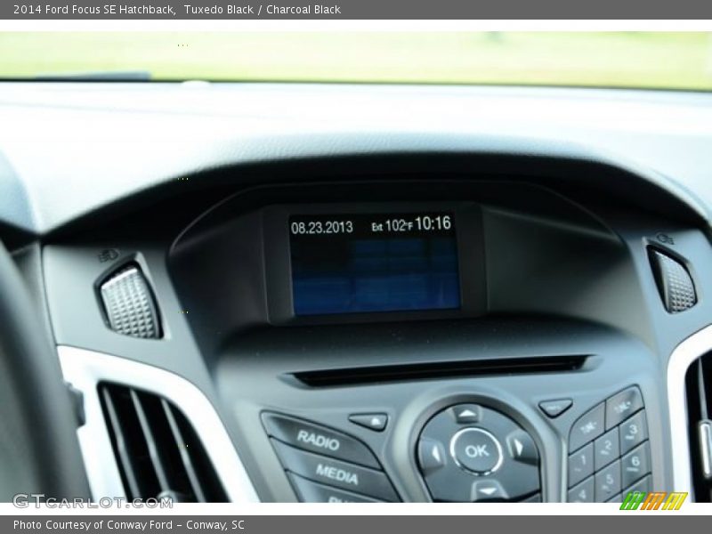 Tuxedo Black / Charcoal Black 2014 Ford Focus SE Hatchback