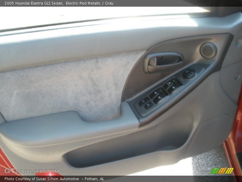Electric Red Metallic / Gray 2005 Hyundai Elantra GLS Sedan
