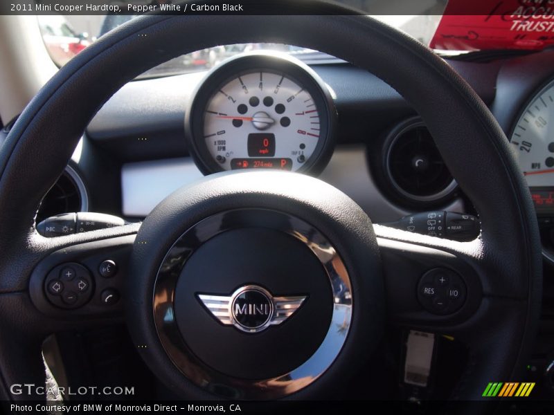 Pepper White / Carbon Black 2011 Mini Cooper Hardtop