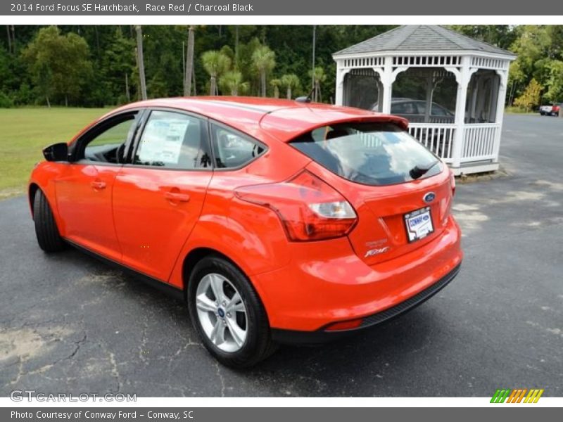 Race Red / Charcoal Black 2014 Ford Focus SE Hatchback